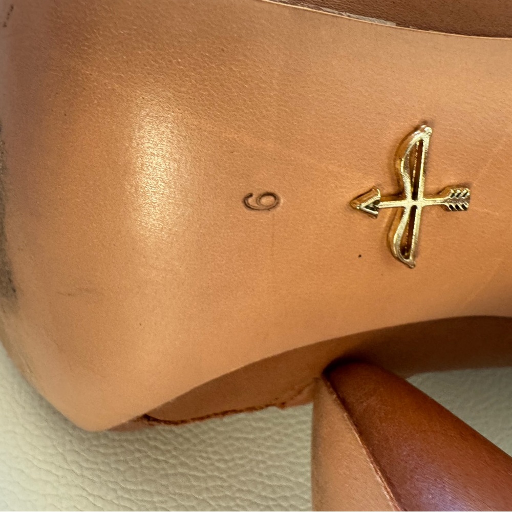 Elegant Tan Women's Shoes